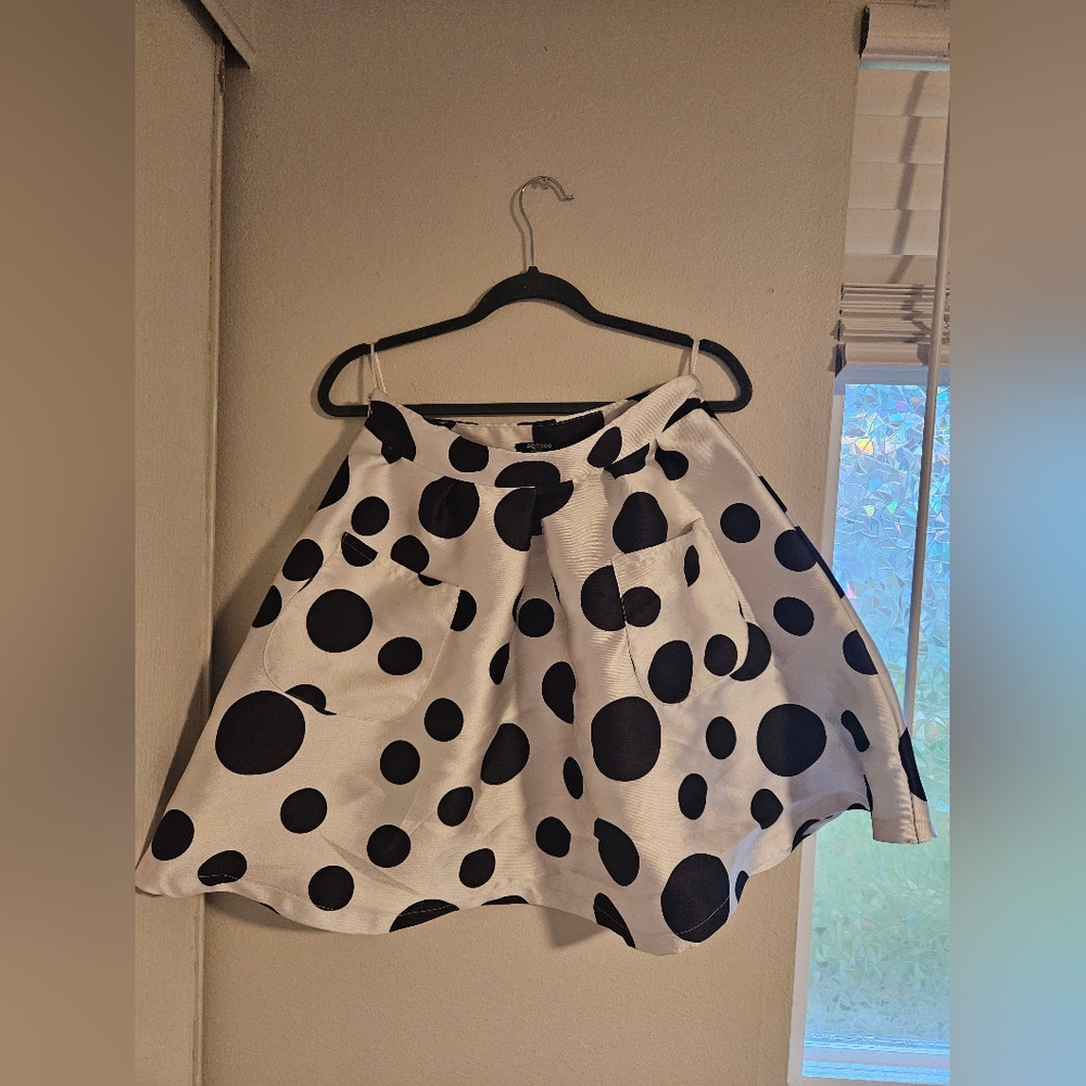 Black & White Polka-dot Skirt